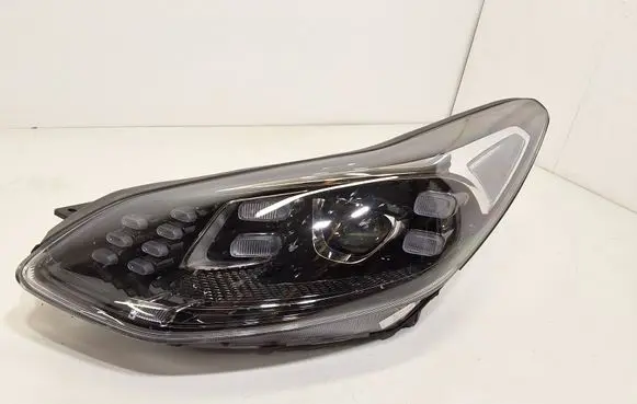 KIA Sportage Headlight/headlamp 92101-F1500