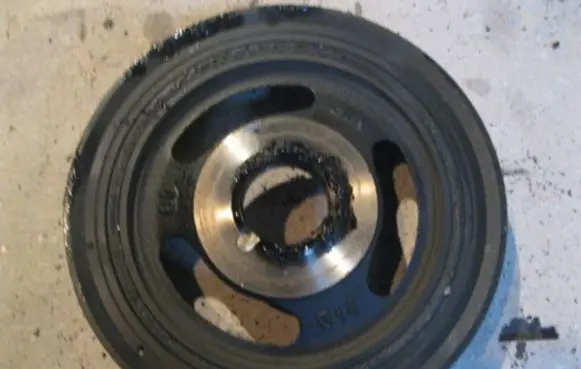 Peugeot 308 Crankshaft pulley