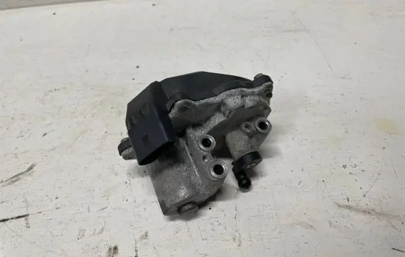 Audi A4 S4 B8 8K Intake manifold valve actuator/motor 03L129086
