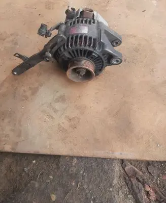 Toyota Yaris Generator/alternator 2706033030 1022112770