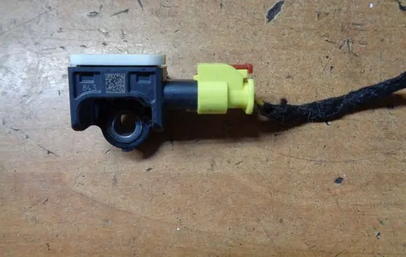 Skoda Fabia Mk2 (5J) Airbag deployment crash/impact sensor 2H0959351