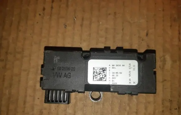 Volkswagen PASSAT B6 Other control units/modules 00203800 3C0959654