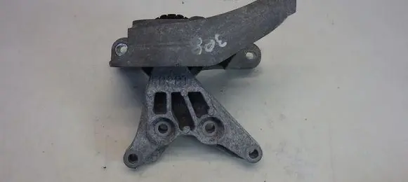 Peugeot 308 Engine mount vacuum valve 