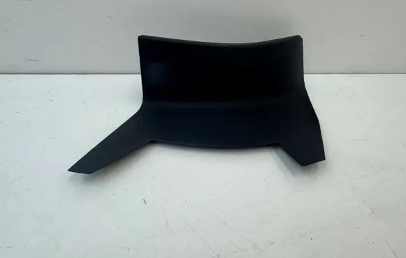 Porsche Macan (95B) Rear/tail light trim molding 95B945312D
