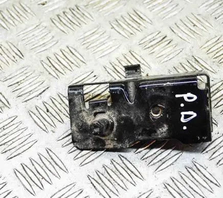 Renault Zoe Fender mounting bracket 625B43182R