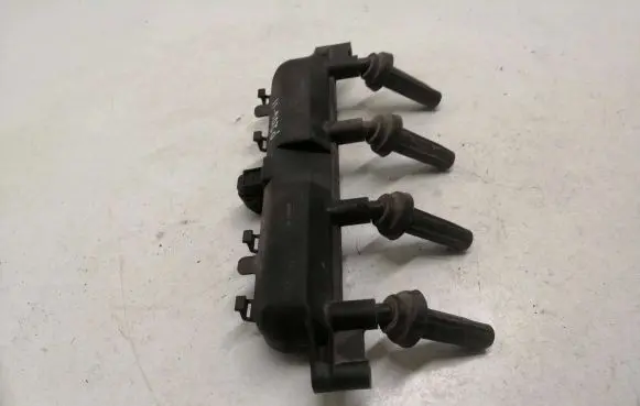 Peugeot 206 High voltage ignition coil 9628158580