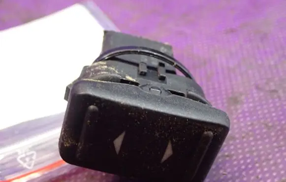 Ford Focus C-MAX Quarter vent window switch 3M5T14529AA