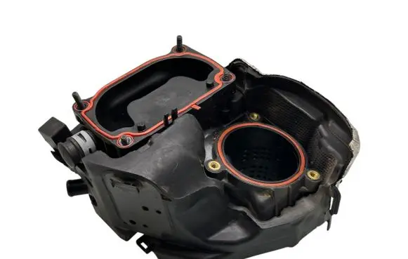 Intake resonator