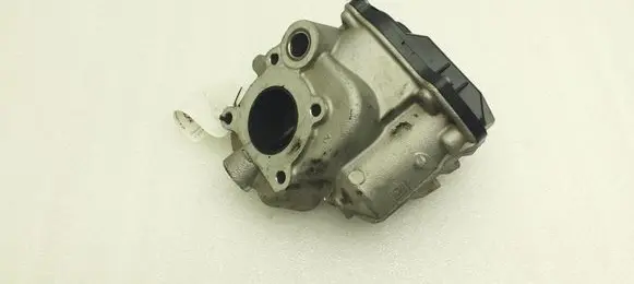 Mercedes-Benz A W176 EGR valve A6511400660