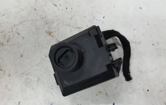 Mercedes-Benz A W176 Ignition lock A2469054702