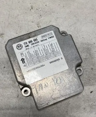 Volkswagen Touran I Airbag control unit/module 1T0909605 0035BD06A308 5WK43150
