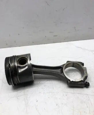 Audi A5 8T 8F Piston with connecting rod