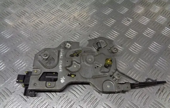 Chrysler Grand Voyager IV Rear door lock