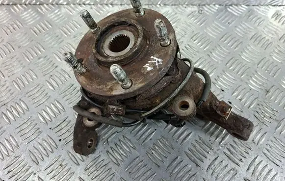 Hyundai i40 Front wheel hub spindle knuckle