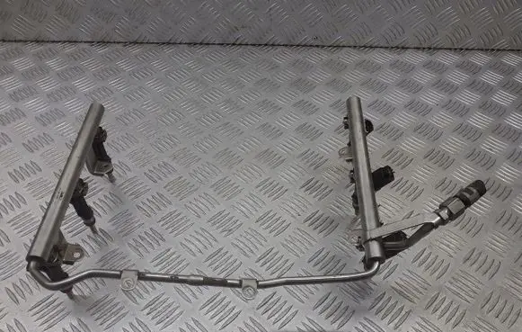 Audi A6 S6 C6 4F Fuel main line pipe 06E133551
