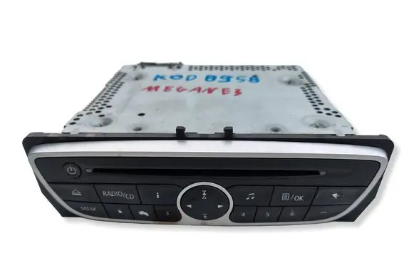Renault Megane III Radio/CD/DVD/GPS head unit 281150030R
