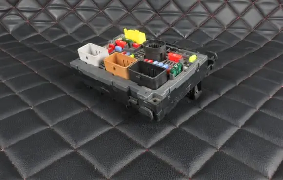 Fuse box set