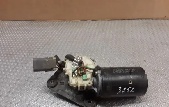 Nissan Terrano Wiper motor 9390332384