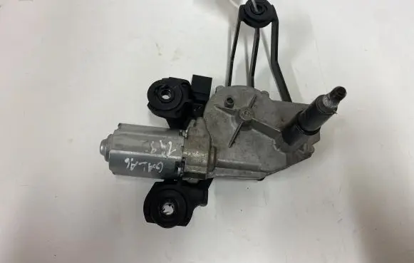 Citroen C4 I Rear window wiper motor 9646803180 0390201807