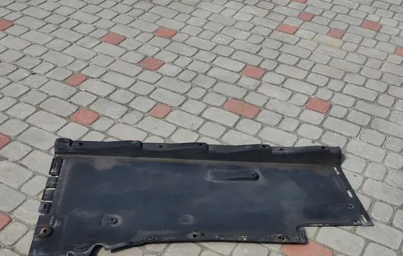 Audi A6 S6 C7 4G Side bottom protection 4G0825207