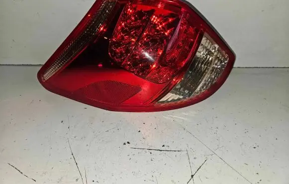 Toyota RAV 4 (XA30) Rear/tail lights I090037