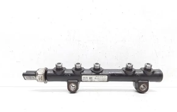Volvo V60 Fuel main line pipe 9670076780 9685297580