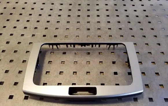 Radio/GPS head unit trim