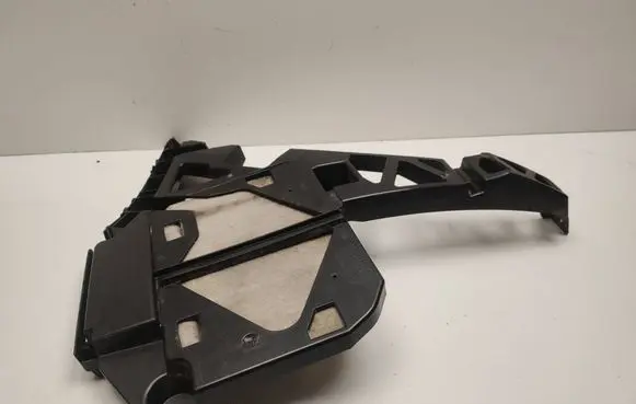 Mercedes-Benz ML W166 Rear bumper mounting bracket A1668851221
