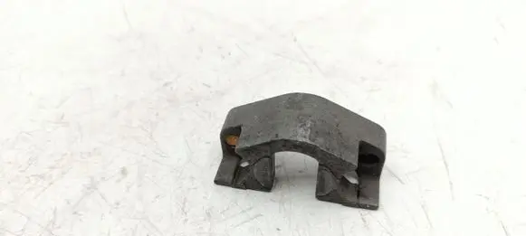 BMW 5 E60 E61 Tie down hook / loop 13537792722