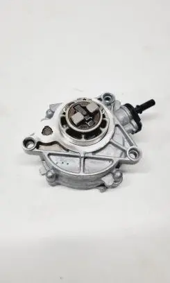 Peugeot 5008 II Vacuum pump 9812133880