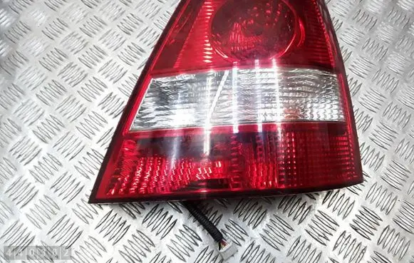 KIA Sorento Rear/tail lights 924023E0