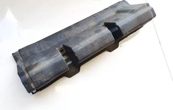 Volkswagen Touran I Other trunk/boot trim element 1T0857185B