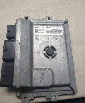 Peugeot 208 Engine control unit/module V29035181A 132380455 9805895780