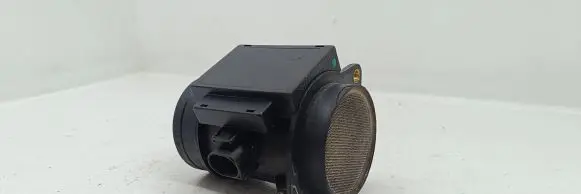 Mercedes-Benz Sprinter W906 Mass air flow meter 8ET009149 3522