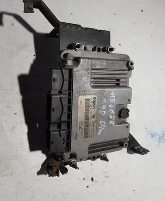 Renault Megane II Engine control unit/module 0281010769