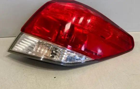 Subaru Legacy Rear/tail lights