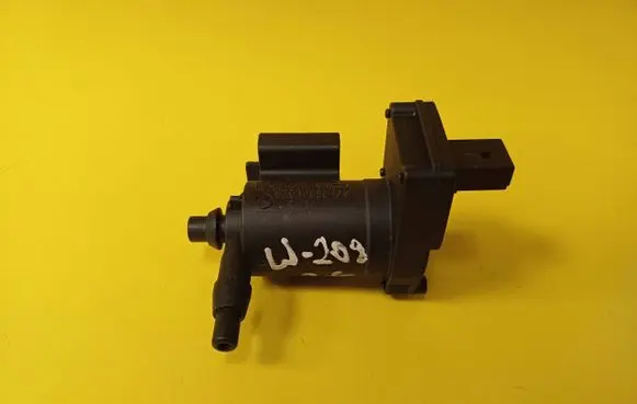 Mercedes-Benz CLK A209 C209 Turbo solenoid valve A2038000178