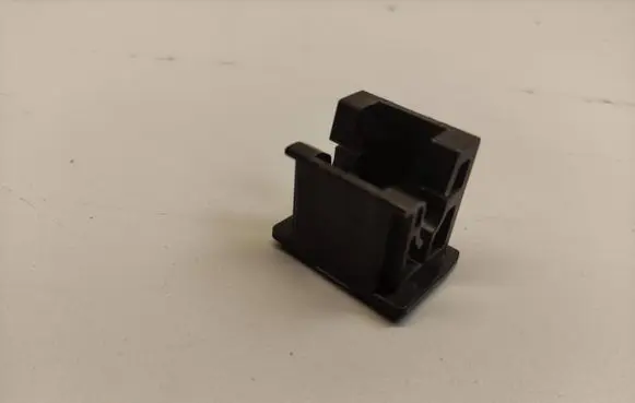 KIA Soul Headlight/headlamp mounting bracket