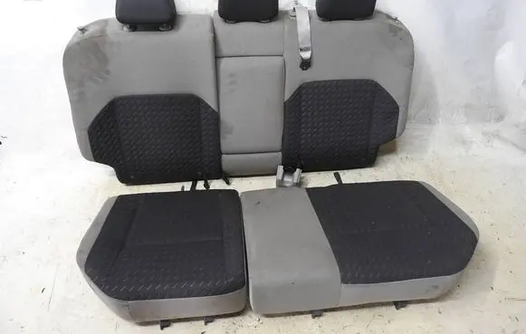 Nissan X-Trail T30 Second row seats 