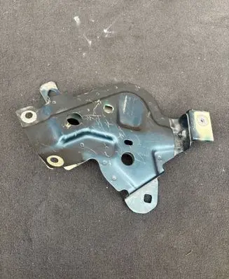 Audi e-tron Fender mounting bracket 4KE821150 4K2821434 038S719
