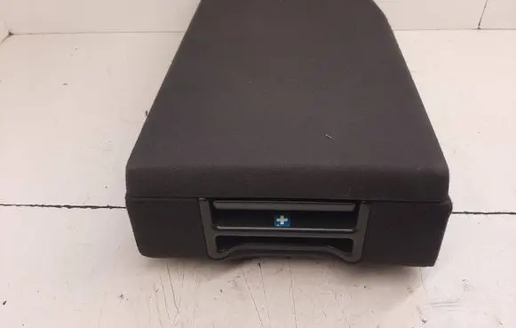 Audi A6 S6 C6 4F Rear seat armrest 