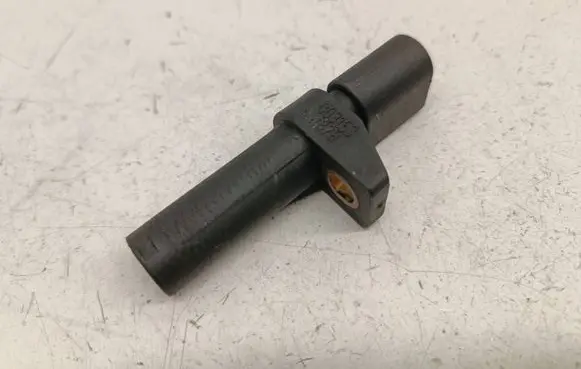 Mercedes-Benz C W203 Crankshaft position sensor 0031532828 A0031532828