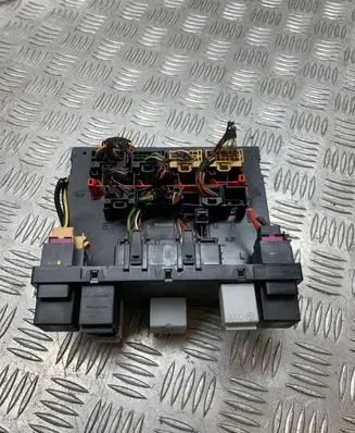 Volkswagen PASSAT B6 Comfort/convenience module 3C0937049A