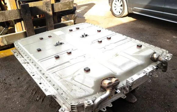 Peugeot 3008 III Hybrid/electric vehicle battery tray 9865684480 0323046 0022530