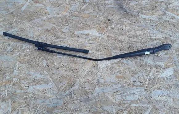 Mazda 3 I Front wiper blade arm 4BP4LE