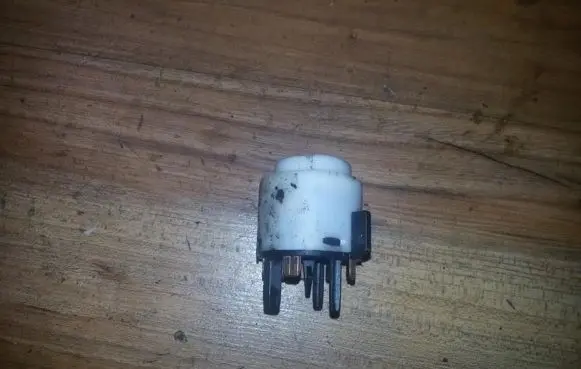Audi A4 S4 B6 8E 8H Ignition lock contact 4b0905849
