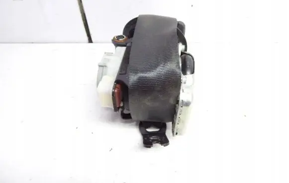 Seat Leon (5F) Front seatbelt