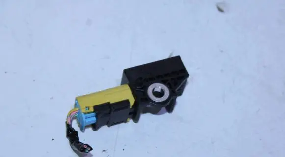 Honda CR-V Airbag deployment crash/impact sensor