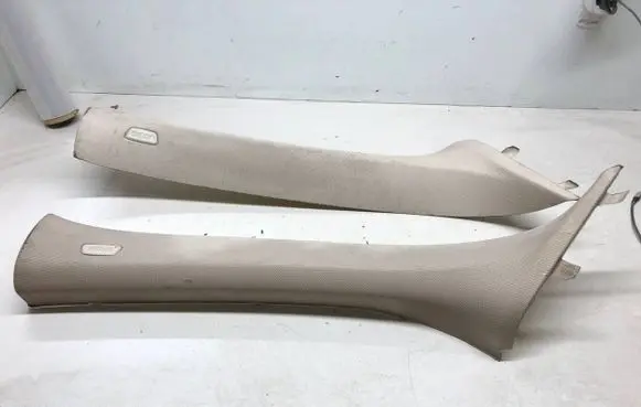 BMW X1 F48 F49 (A) pillar trim