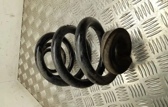 Volkswagen Transporter - Caravelle T6 Rear coil spring 058